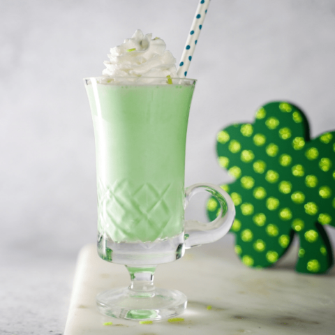 Delicious & Easy Shamrock Protein Shake Recipe